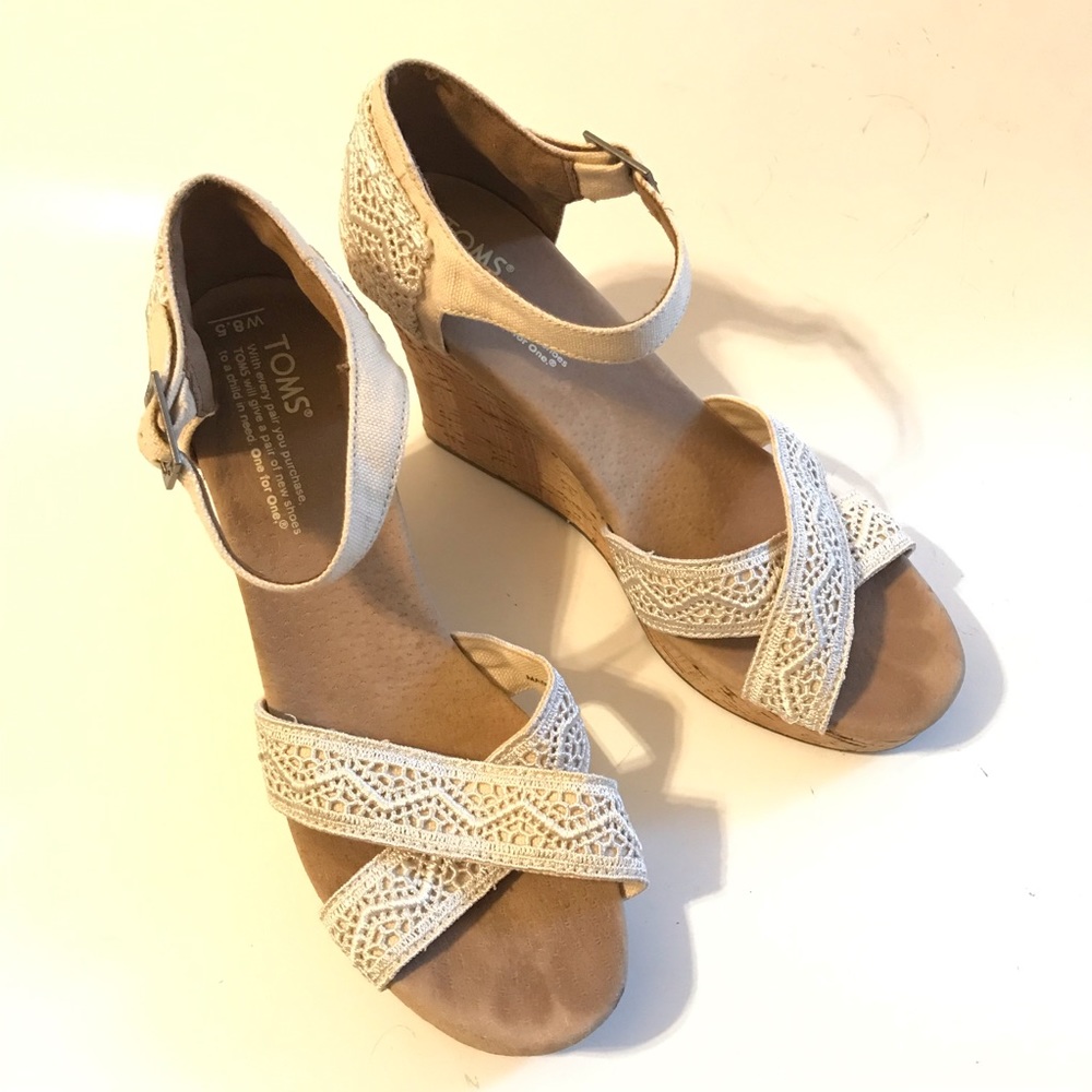 Toms Lace Size 8.5 Crochet Beige Cross Ankle Stra